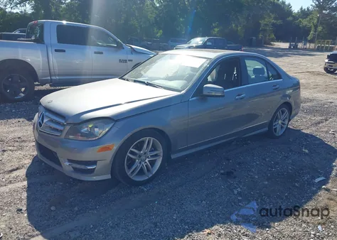 2013 Mercedes-Benz C 250 Luxury/Sport from USA, damaged, VIN WDDGF4HB5DR261903